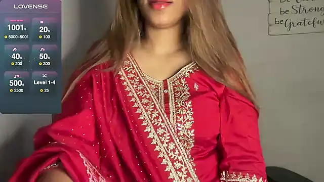 Snapshot of Queen_Sakhi chatting on January 2025 09:40:02 AM Queen Sakhi online show from January 2025 09:40:02 AM