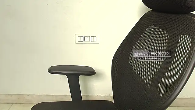 Queen Sakhi online show from February 2026 04:02:01 PM