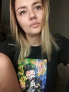 KrissSexi online show from September 2025 06:18:02 PM