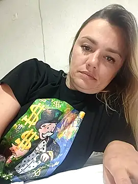 KrissSexi online show from October 2025 07:00:01 PM