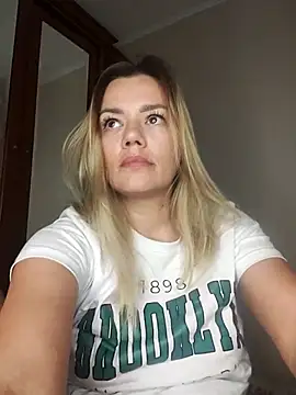 KrissSexi online show from October 2025 08:31:01 PM