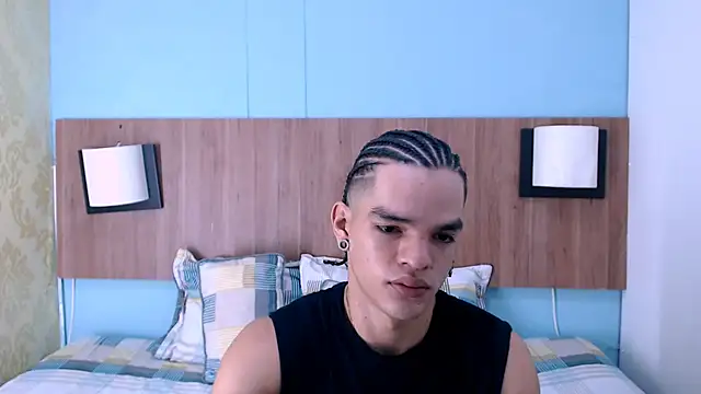 Snapshot of AlbertBernal69 chatting on January 2025 02:47:02 AM AlbertBernal69 online show from January 2025 02:47:02 AM