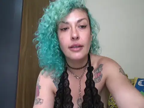 Snapshot of MariLouM chatting on March 2026 05:30:02 PM MariLouM online show from March 2026 05:30:02 PM