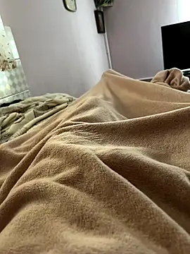 Snapshot of mihaixxx1 chatting on October 2025 01:46:02 PM mihaixxx1 online show from October 2025 01:46:02 PM