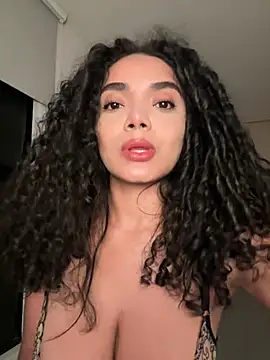 Mariecurl online show from March 2026 03:17:01 AM