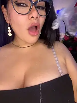 Snapshot of Insane_Issa chatting on January 2025 08:21:02 PM Insane Issa online show from January 2025 08:21:02 PM