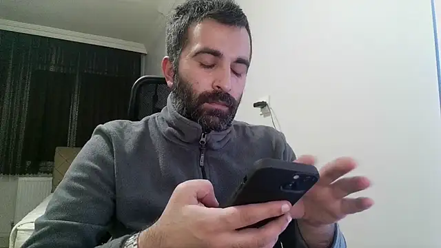 Snapshot of tgltplsr chatting on January 2025 10:55:01 PM tgltplsr online show from January 2025 10:55:01 PM