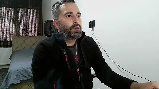 Snapshot of tgltplsr chatting on October 2025 04:35:01 AM tgltplsr online show from October 2025 04:35:01 AM