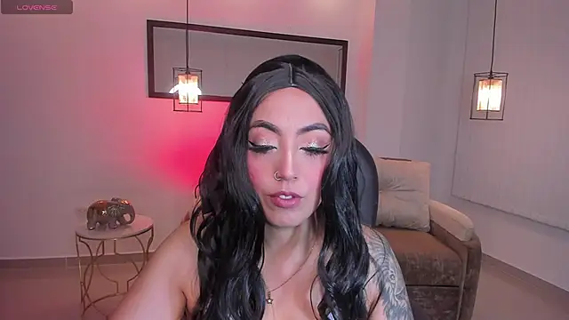 kim thompson 1 online show from November 2025 09:11:01 AM