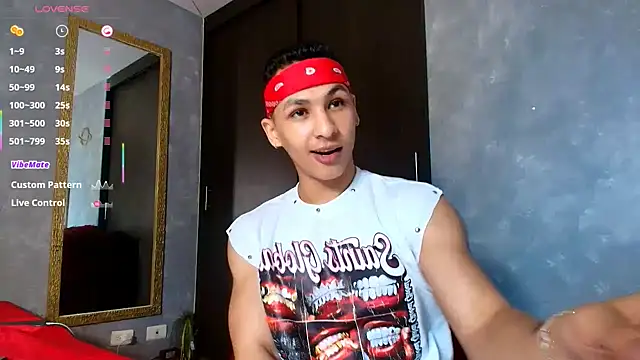 liuscast22 online show from November 2025 05:23:01 PM