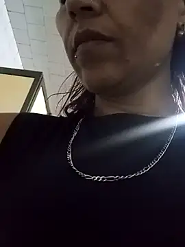 KaiicyQuuen online show from October 2025 12:42:02 PM