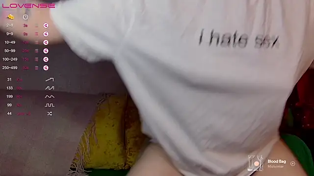 Snapshot of IttyKitty chatting on May 2026 11:45:02 PM IttyKitty online show from May 2026 11:45:02 PM