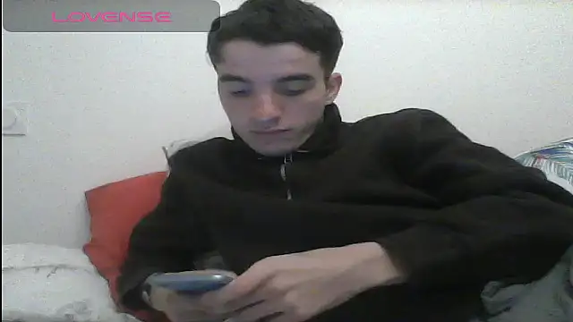 Snapshot of Tombgy07 chatting on February 2025 08:58:02 PM Tombgy07 online show from February 2025 08:58:02 PM