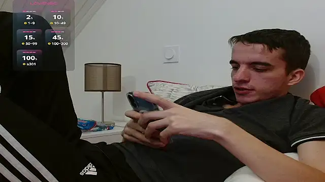 Tombgy07 online show from December 2025 08:29:01 PM