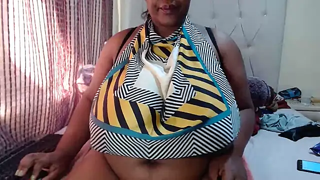 CHOCOLATEDARKBUSTYX online show from April 2026 02:25:01 PM