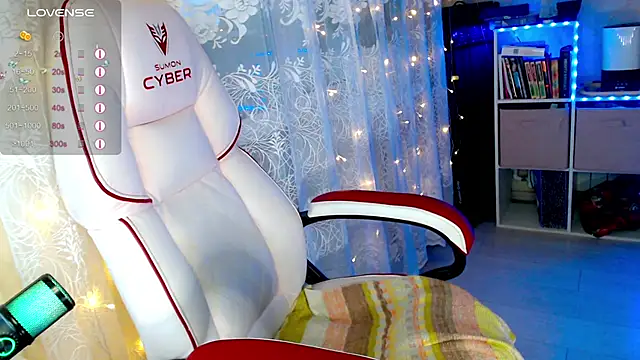 RaideneiX online show from November 2025 03:07:01 AM