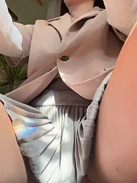 Jessical online show from March 2025 04:43:02 AM