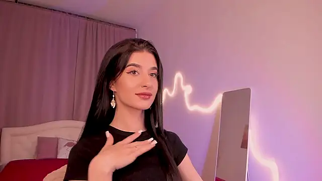 Snapshot of LauraCoy chatting on July 2026 08:24:01 PM LauraCoy online show from July 2026 08:24:01 PM