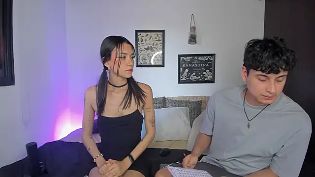 charlottte queen online show from July 2026 09:28:02 PM