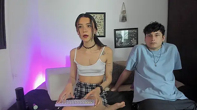 charlottte queen online show from July 2026 10:42:01 PM