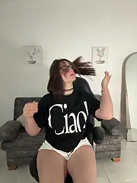 Megan lu2 online show from November 2025 05:31:01 AM