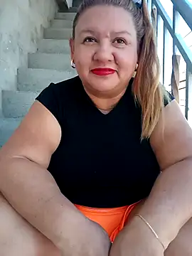 HORNY MATURE25 online show from January 2025 03:25:01 PM