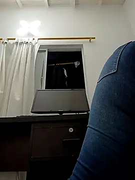 Snapshot of HORNY_MATURE25 chatting on December 2025 12:50:02 AM HORNY MATURE25 online show from December 2025 12:50:02 AM