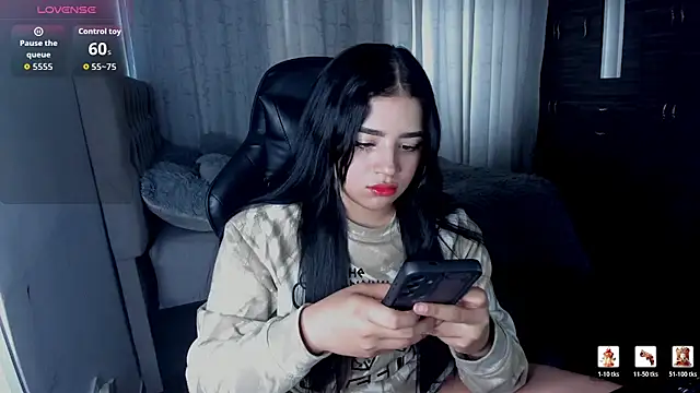 aliice walker  online show from June 2026 09:57:02 PM