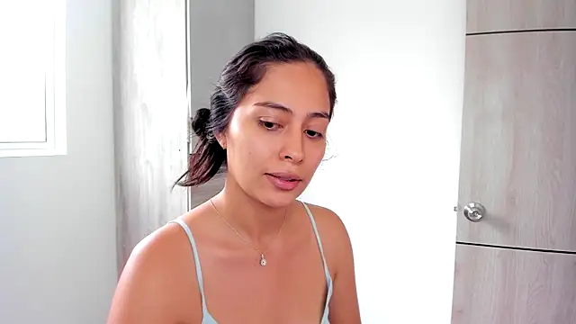 Sophie  Foxxx online show from February 2025 05:31:01 PM