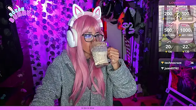 Roxanbunny1 online show from February 2025 07:28:01 AM