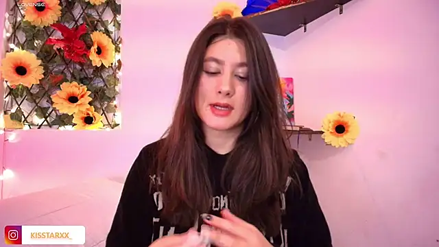 Snapshot of kisstarxxx chatting on February 2026 03:14:02 AM kisstarxxx online show from February 2026 03:14:02 AM