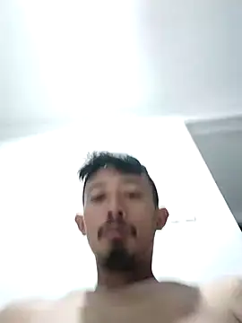 Snapshot of Dwirosebig chatting on October 2025 10:08:01 PM Dwirosebig online show from October 2025 10:08:01 PM