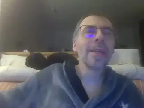 Snapshot of ptitcanard60600 chatting on February 2025 10:33:01 PM ptitcanard60600 online show from February 2025 10:33:01 PM