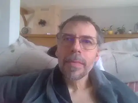 Snapshot of ptitcanard60600 chatting on February 2025 01:57:01 PM ptitcanard60600 online show from February 2025 01:57:01 PM