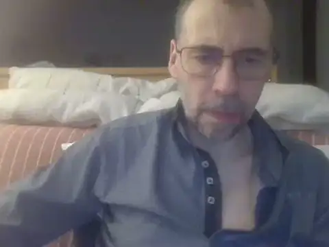 Snapshot of ptitcanard60600 chatting on March 2025 09:43:01 PM ptitcanard60600 online show from March 2025 09:43:01 PM