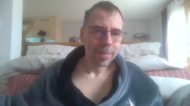 Snapshot of ptitcanard60600 chatting on March 2025 10:39:01 AM ptitcanard60600 online show from March 2025 10:39:01 AM