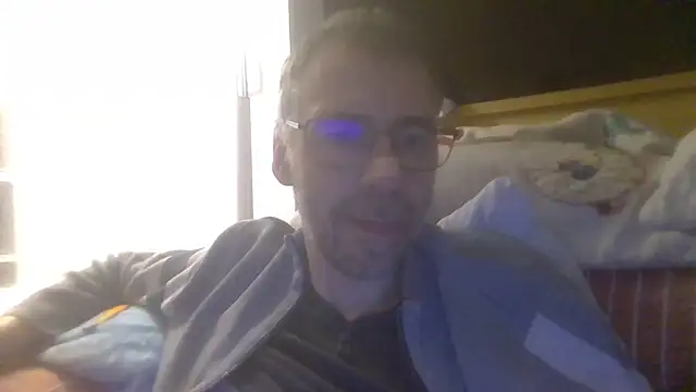 Snapshot of ptitcanard60600 chatting on November 2025 10:32:01 PM ptitcanard60600 online show from November 2025 10:32:01 PM