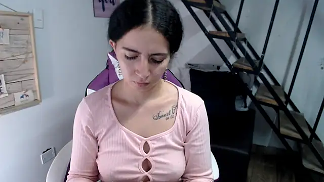 samantha baby  online show from October 2025 08:53:02 PM