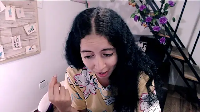 samantha baby  online show from April 2026 07:58:01 PM