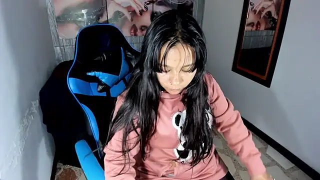 Charis 21 online show from October 2025 07:31:02 PM