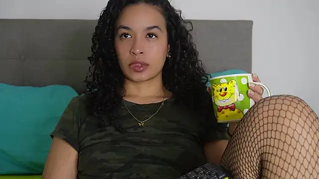 angela  98 online show from November 2025 12:37:02 PM