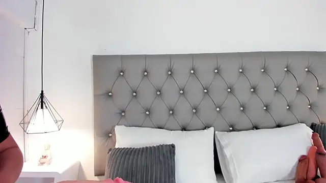 Victoriaxx  online show from February 2025 11:03:02 PM