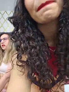 Layla Sia online show from June 2026 03:11:02 PM