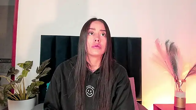 NoraDasilva online show from October 2025 12:30:02 AM