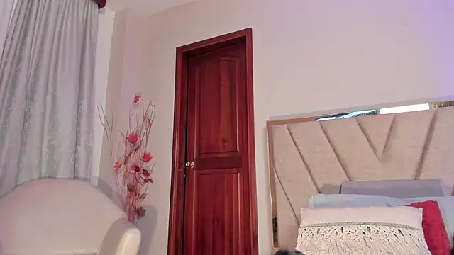 NoraDasilva online show from October 2025 12:36:01 AM