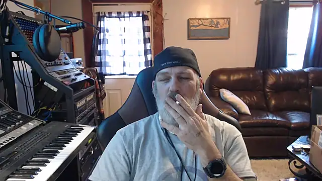 Snapshot of jimdacbin420 chatting on February 2025 08:26:01 PM jimdacbin420 online show from February 2025 08:26:01 PM