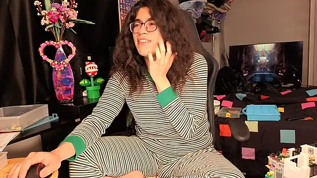 ShinyCherub online show from March 2025 10:08:02 AM