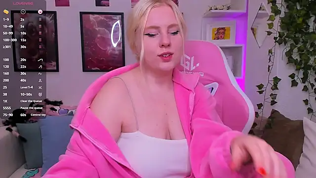 art lovee online show from September 2025 01:17:01 AM