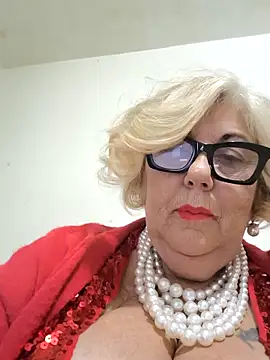 Snapshot of Merilulla chatting on December 2025 02:06:01 AM Merilulla online show from December 2025 02:06:01 AM