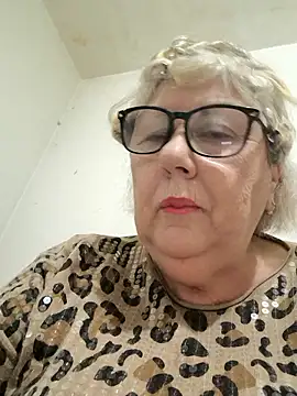 Snapshot of Merilulla chatting on January 2026 05:27:02 PM Merilulla online show from January 2026 05:27:02 PM